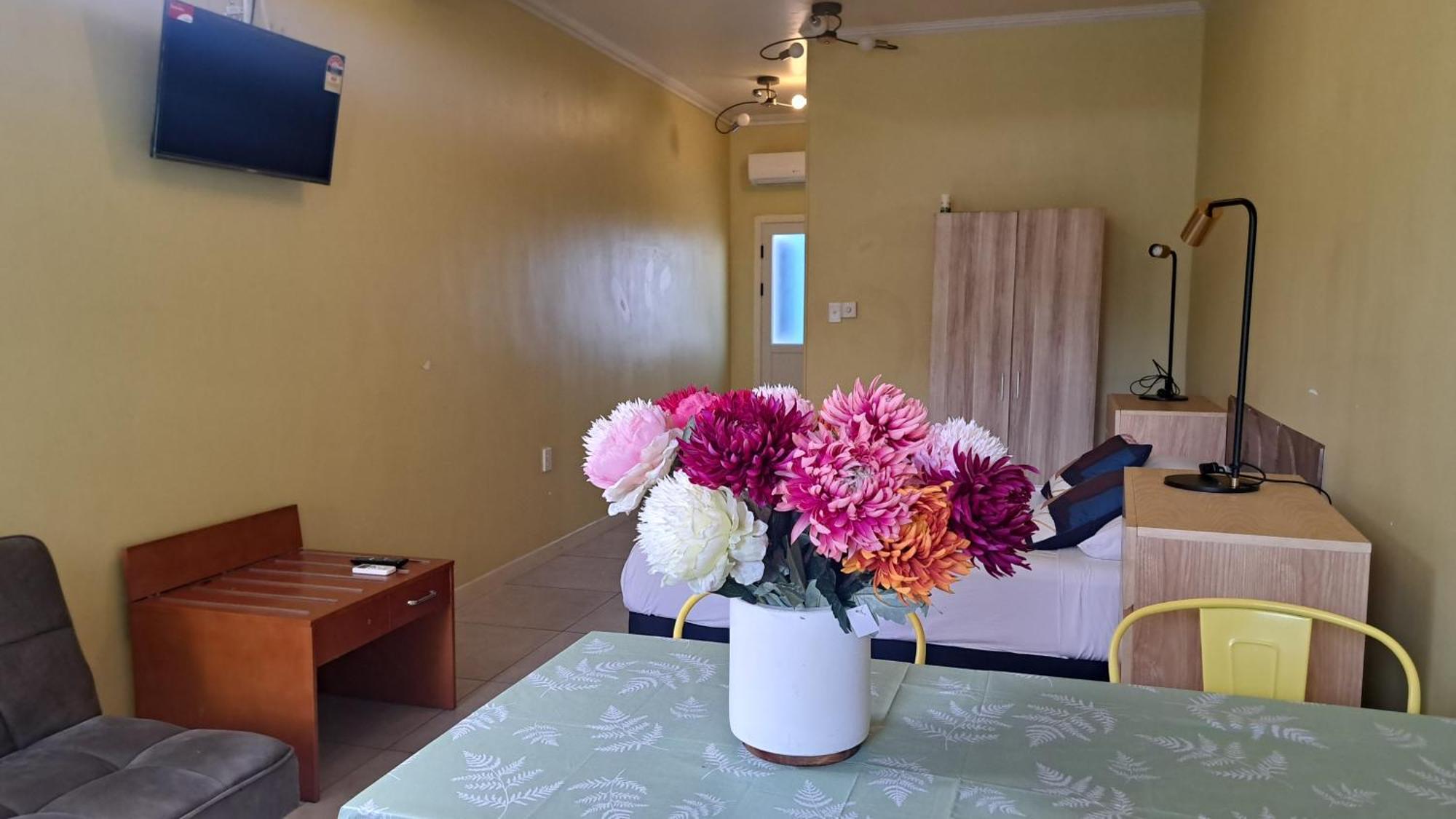 Alec'S Hotel Apia Dış mekan fotoğraf